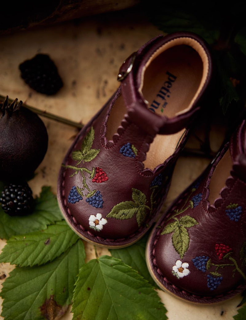 Petit Nord Blackberries T-Bar Scallop T-bars and Ballerinas Plum 075
