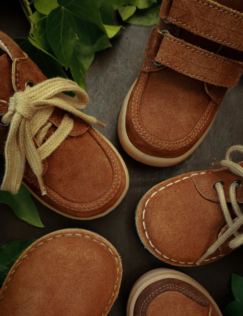 Petit Nord Chubby Cruiser velcro Indoor Shoes Chestnut Suede 155