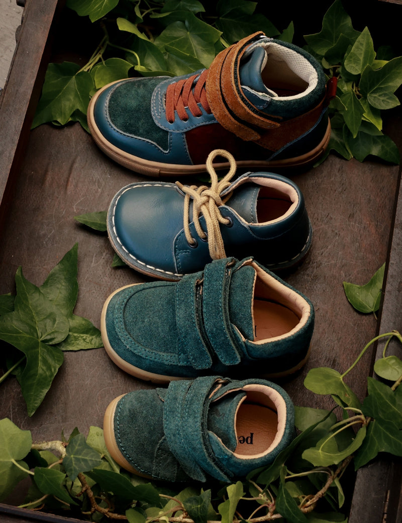 Petit Nord Chubby Cruiser velcro Indoor Shoes Teal Suede 153