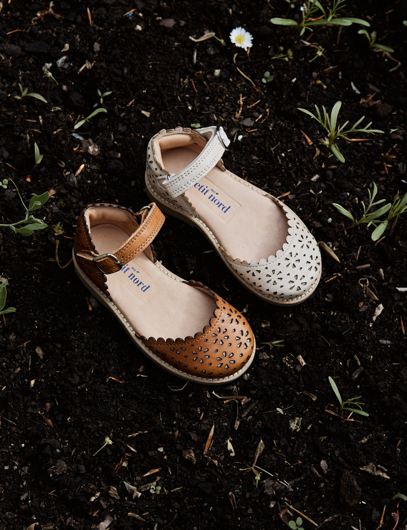 Petit Nord Ladida Flower Sandals Cream 052