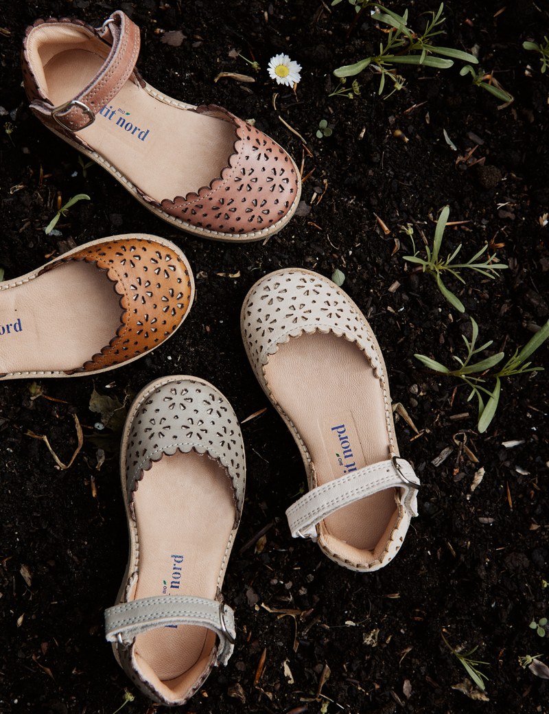 Petit Nord Ladida Flower Sandals Cream 052
