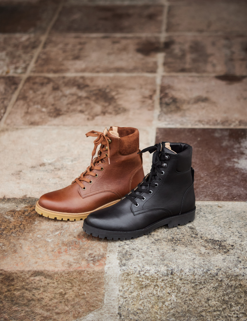Petit Nord Saga Boot Women Black 001