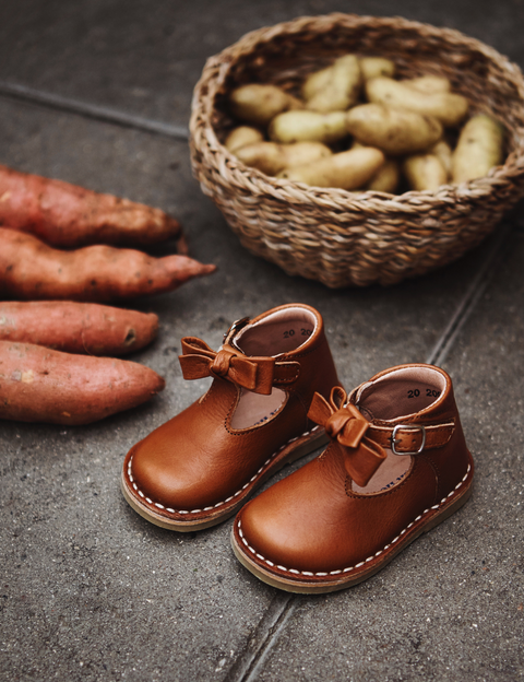 Chaussure mi top saison fille