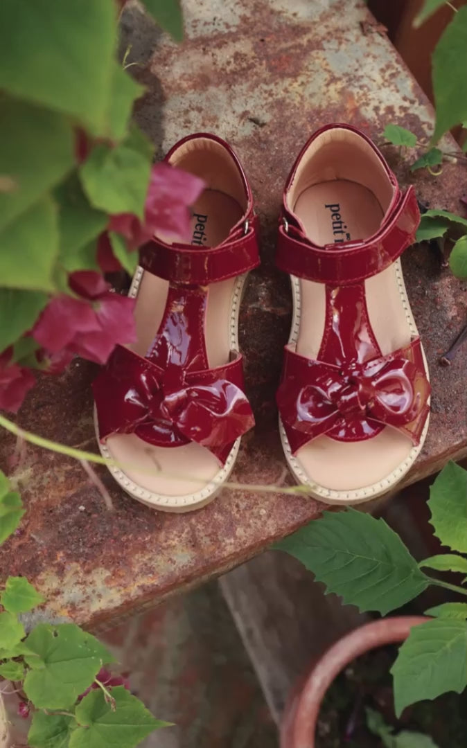 Petit Nord Bow Sandal Sandals Cherry Patent 104